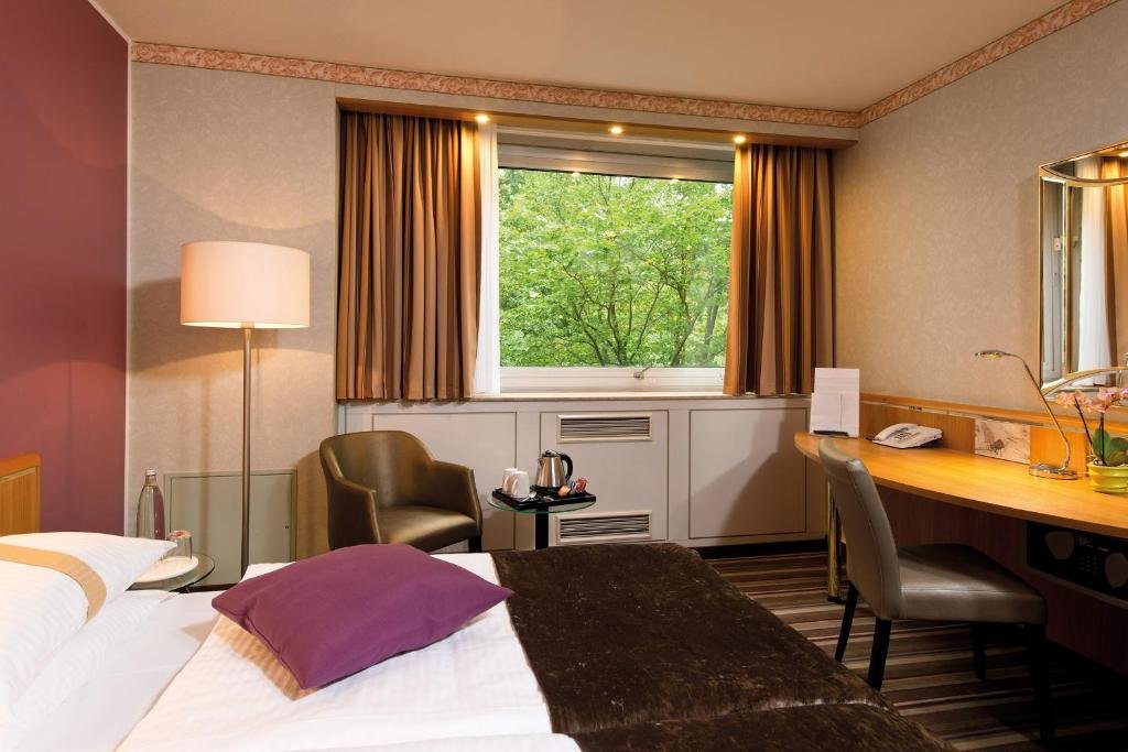 Leonardo Hotel Frankfurt City South 16