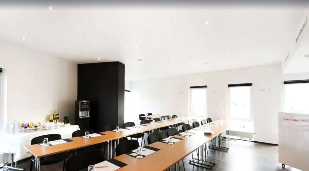 Leonardo Hotel Frankfurt City South 8