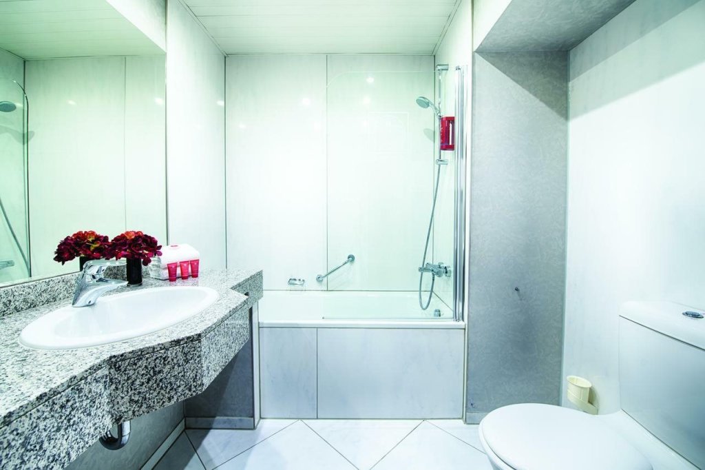Leonardo Hotel Frankfurt City South 5