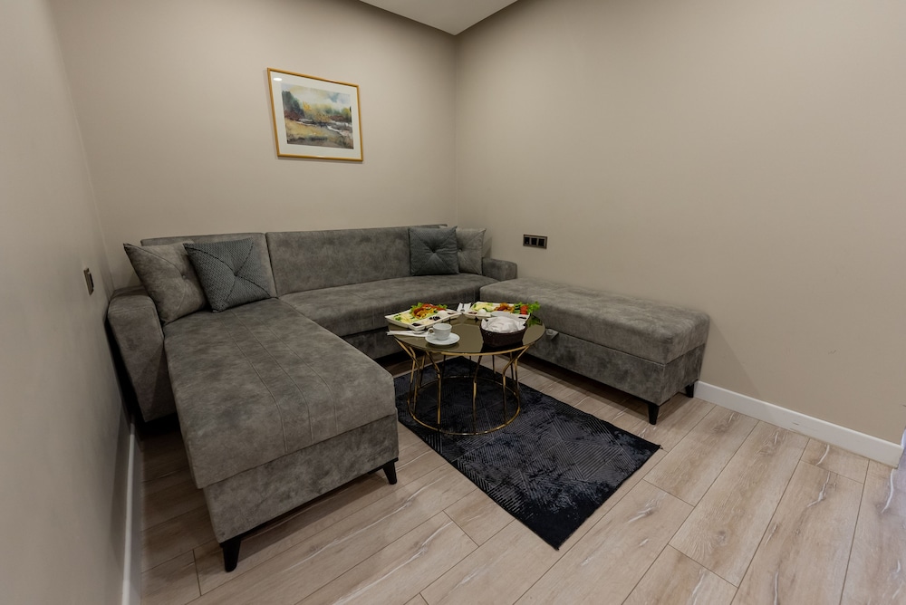 Meros Hotel 8