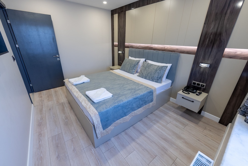 Meros Hotel 12