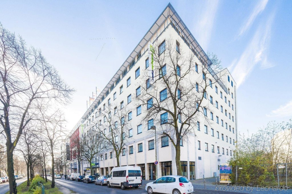Holiday Inn Express Berlin City Centre 16