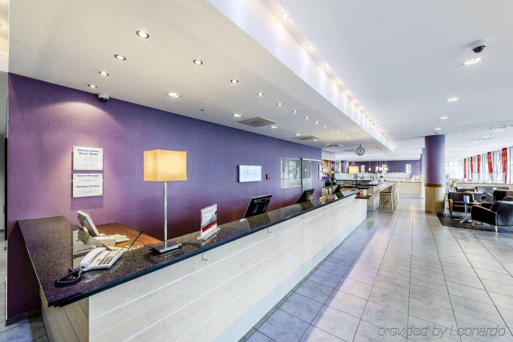 Holiday Inn Express Berlin City Centre 3