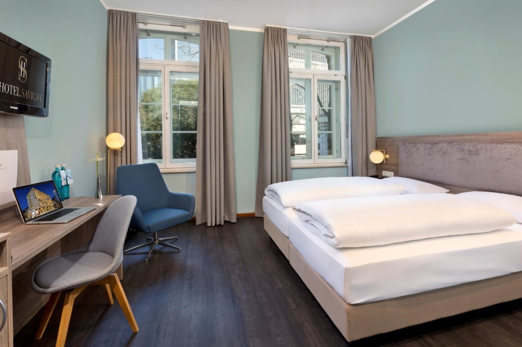 Savigny Hotel Frankfurt City 6