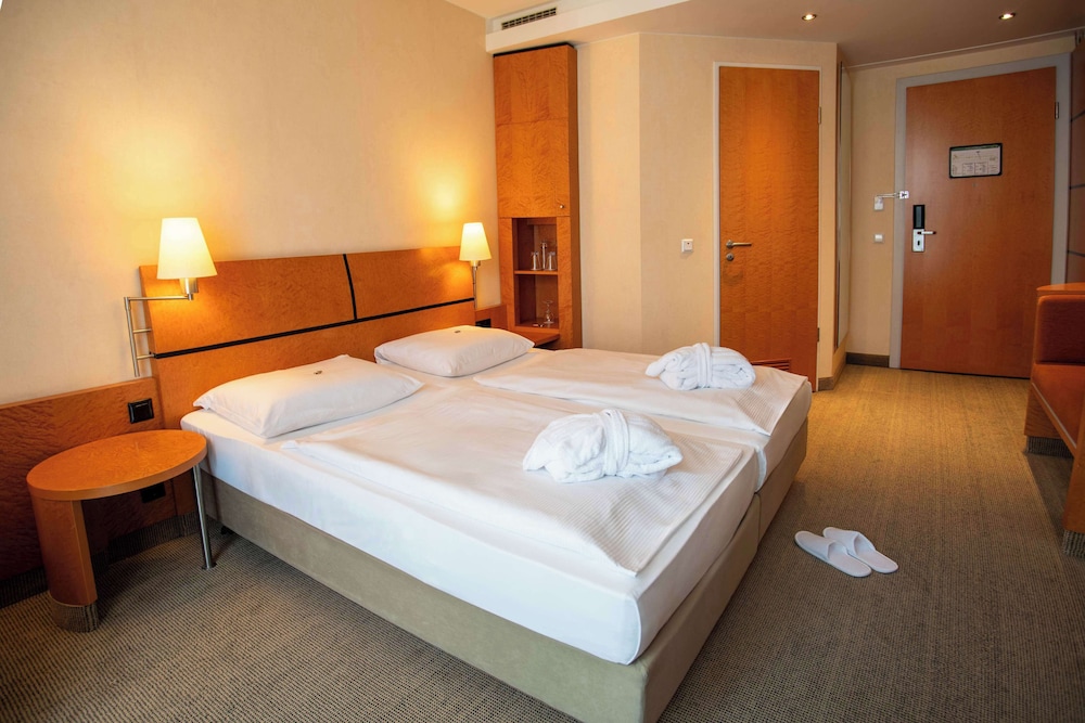 Best Western Premier Airporthotel Berlin 14