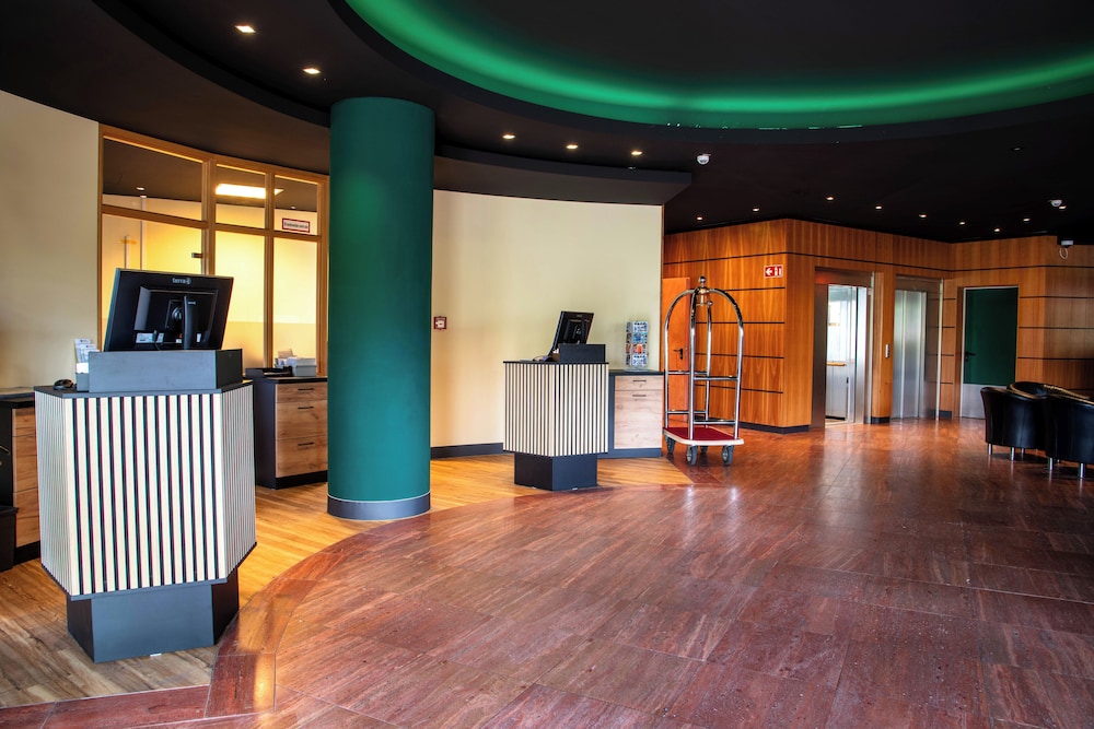 Best Western Premier Airporthotel Berlin 6