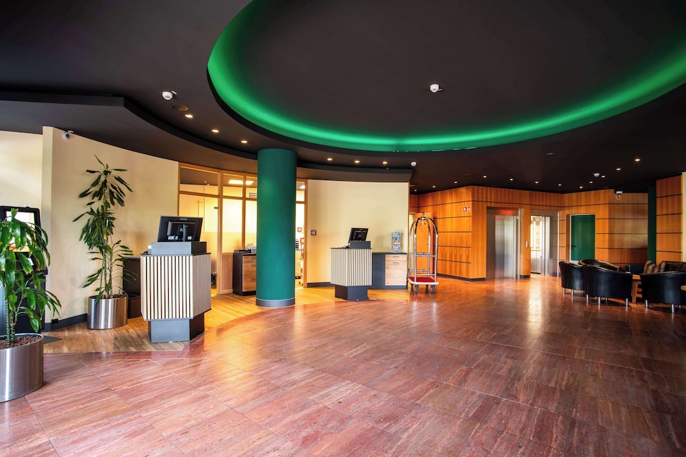 Best Western Premier Airporthotel Berlin 3