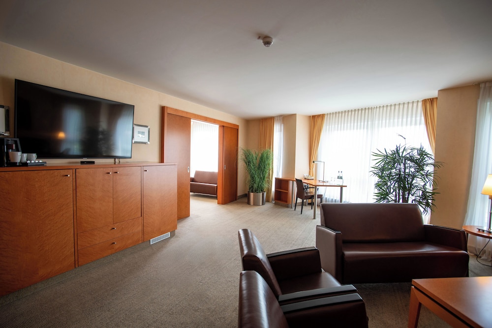 Best Western Premier Airporthotel Berlin 21