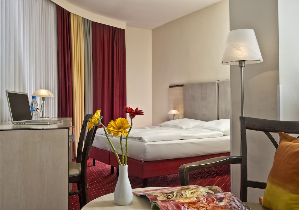 Come Inn Berlin Kurfürstendamm Opera 13