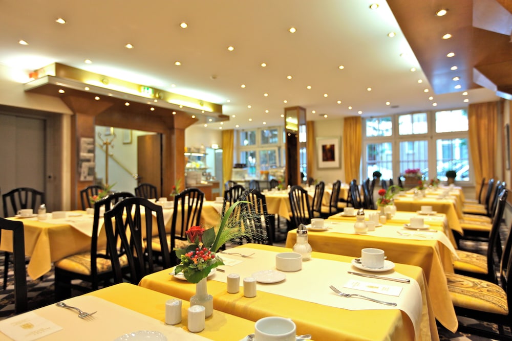 Hotel Viktoria 19