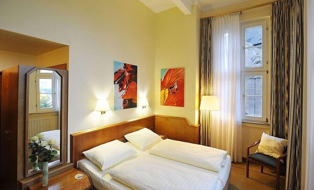 Hotel Viktoria 14