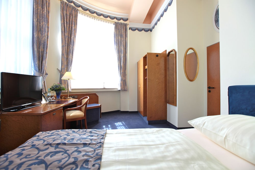 Hotel Viktoria 7