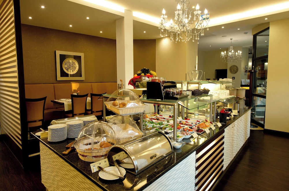 Best Western Hotel Kaiserhof 24