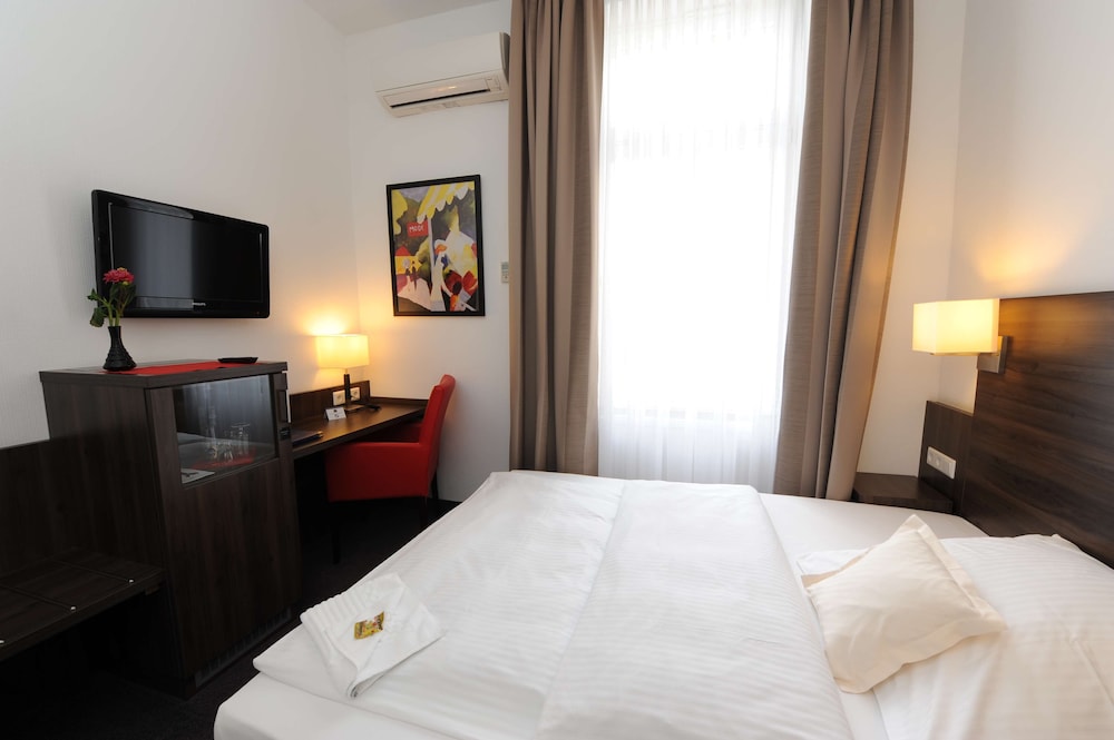 Best Western Hotel Kaiserhof 9
