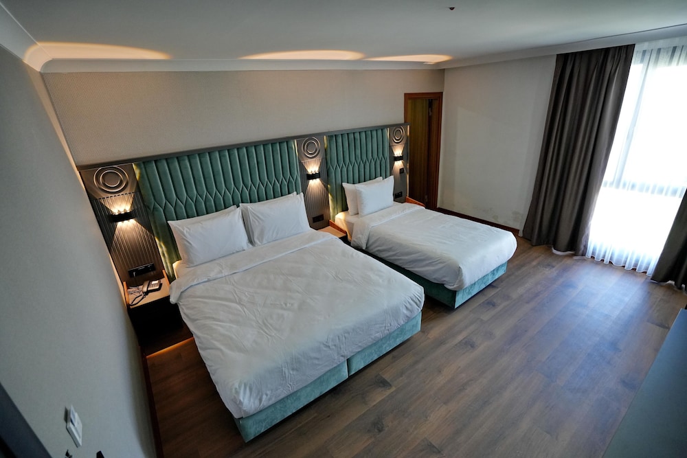 Shelton Airport Otel 4