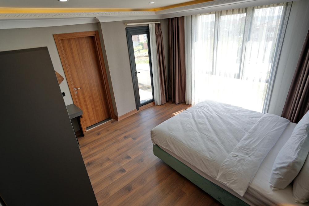 Shelton Airport Otel 7