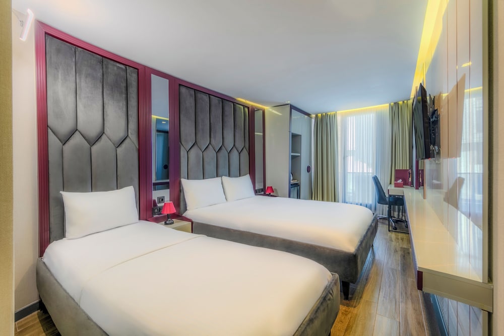 Heaven Premium Airport Hotel 9