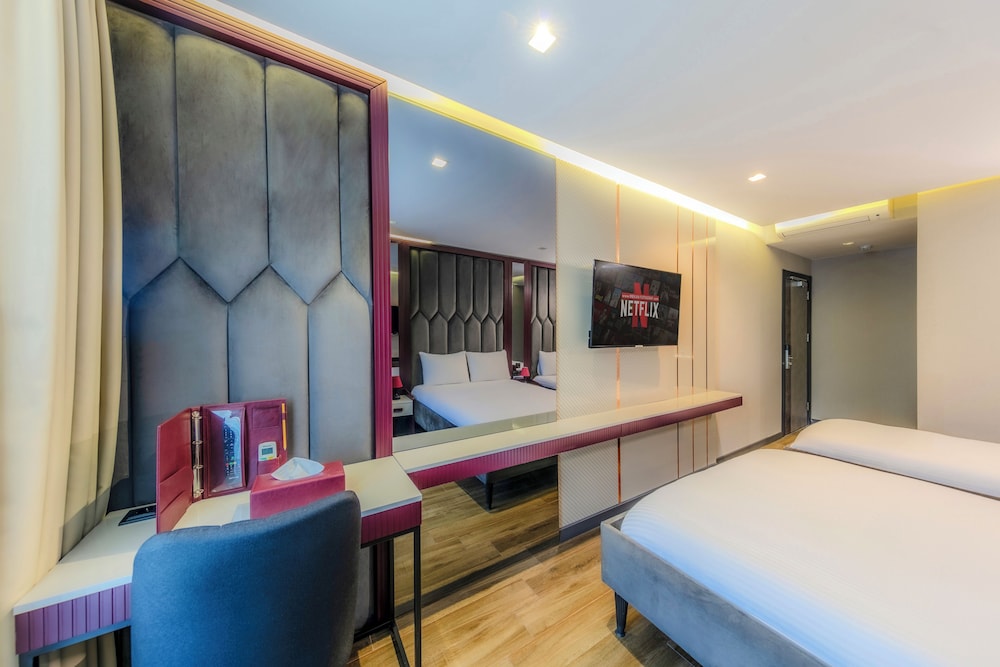 Heaven Premium Airport Hotel 8