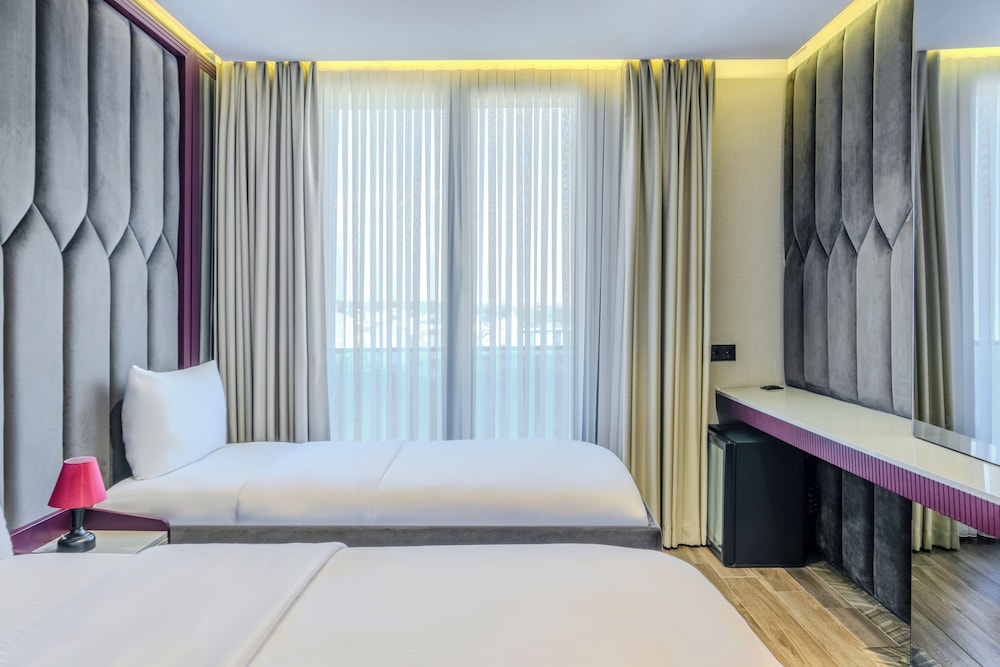 Heaven Premium Airport Hotel 20