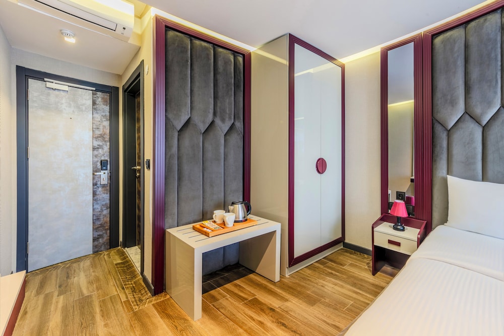 Heaven Premium Airport Hotel 18