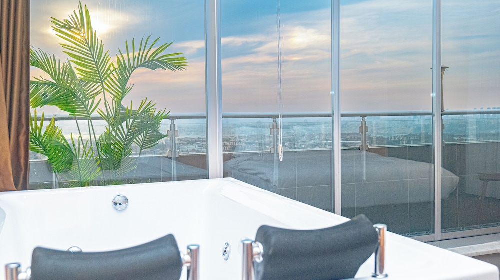 Elite Marmara Bosphorus & Otel 19