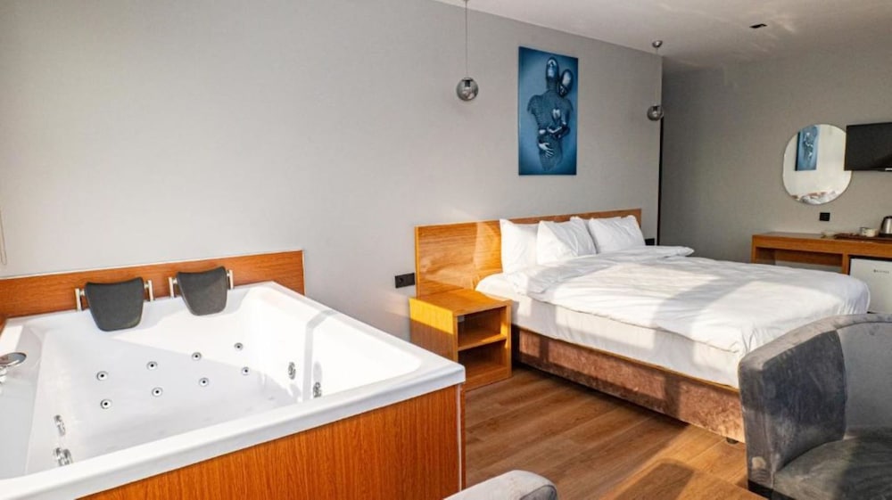 Elite Marmara Bosphorus & Otel 23