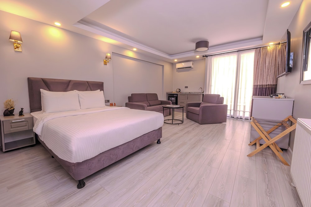 Rubby Hotel 1