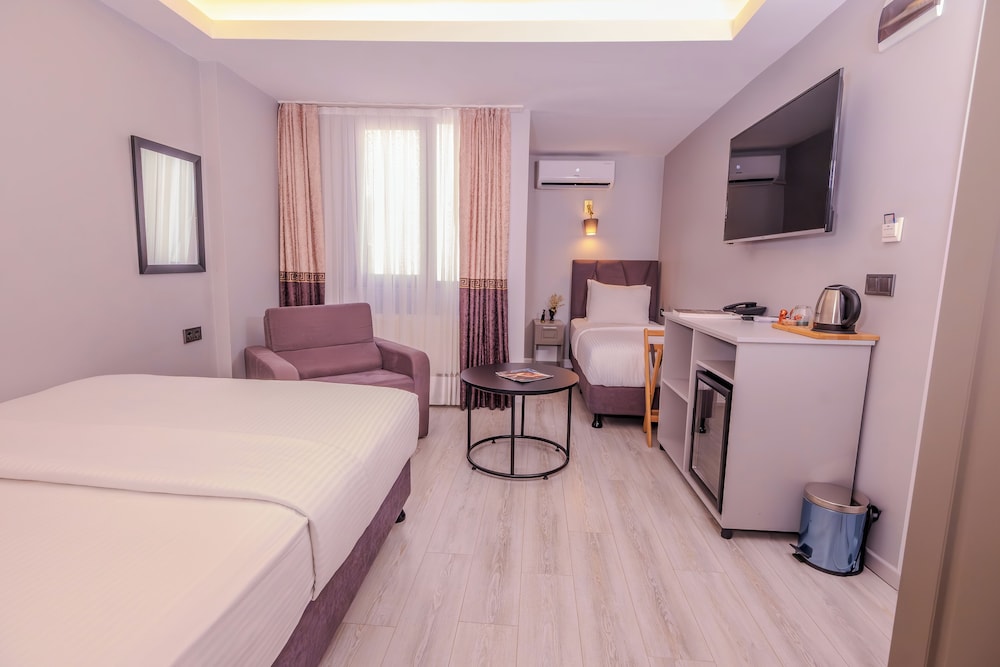 Rubby Hotel 14