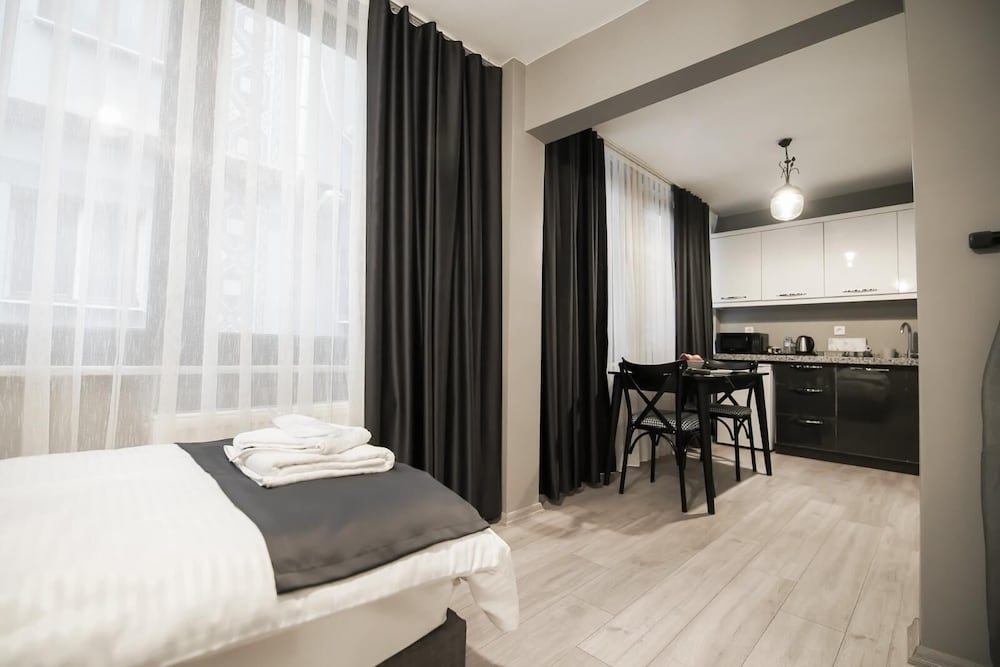 Pera Wall Hotel & Suites 9