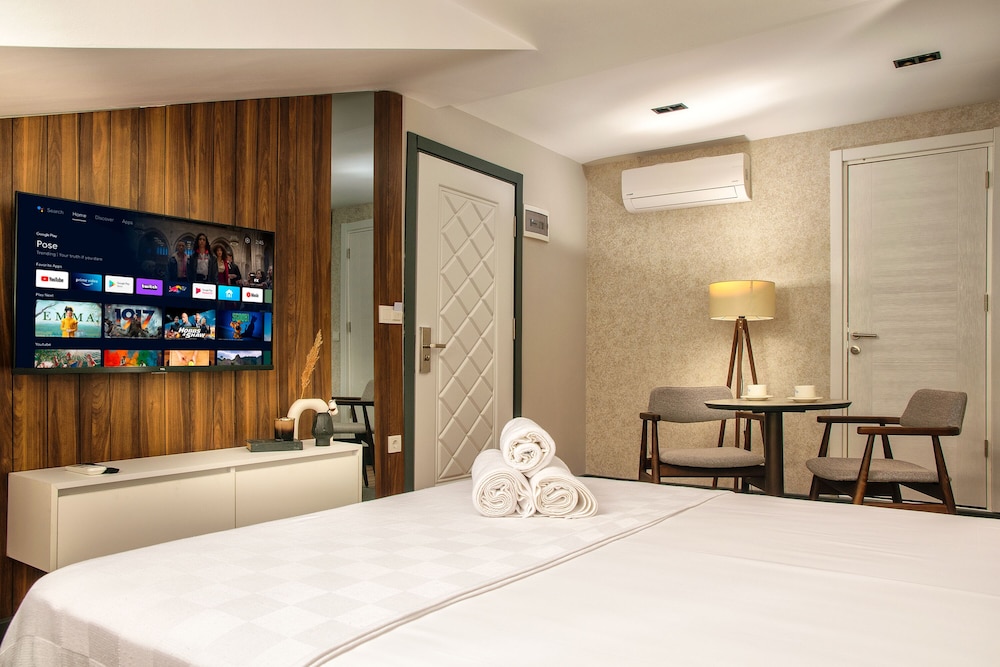 La Mia Suites 7