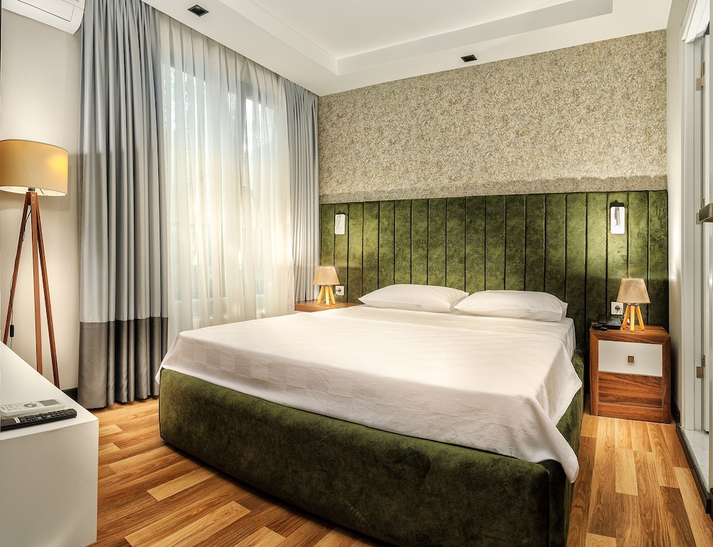 La Mia Suites 5
