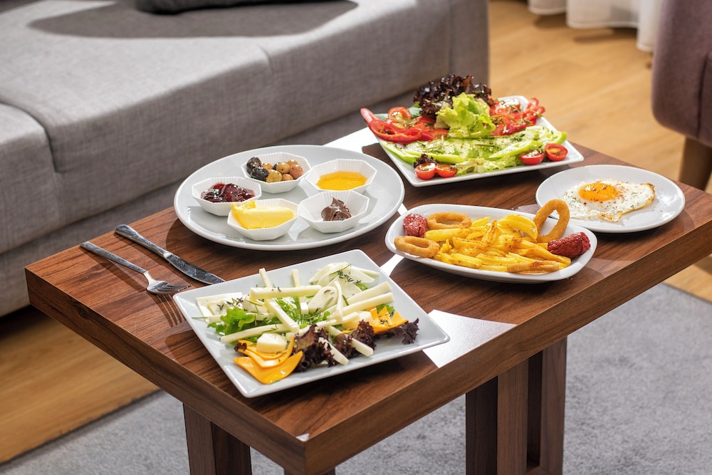 La Mia Suites 23