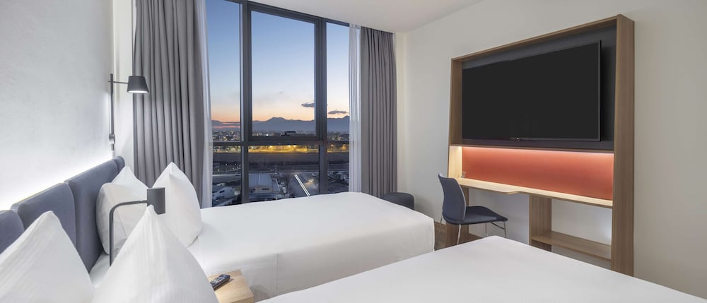 Hampton by Hilton Antalya Airport 11