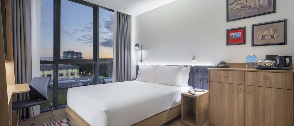 Hampton by Hilton Antalya Airport 22