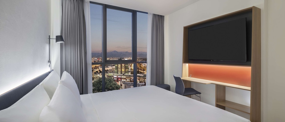 Hampton by Hilton Antalya Airport 13