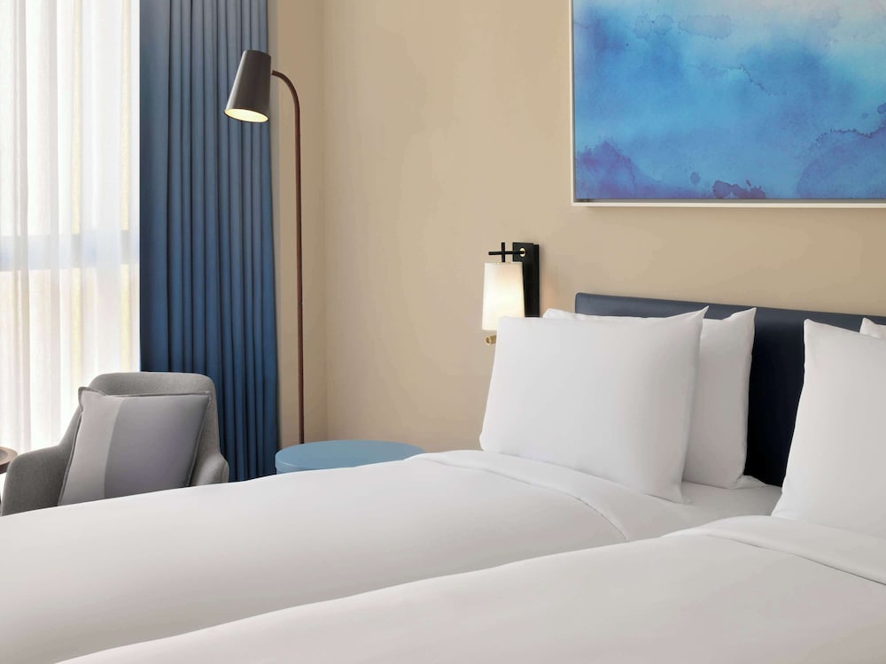 Mercure Dubai Deira 9