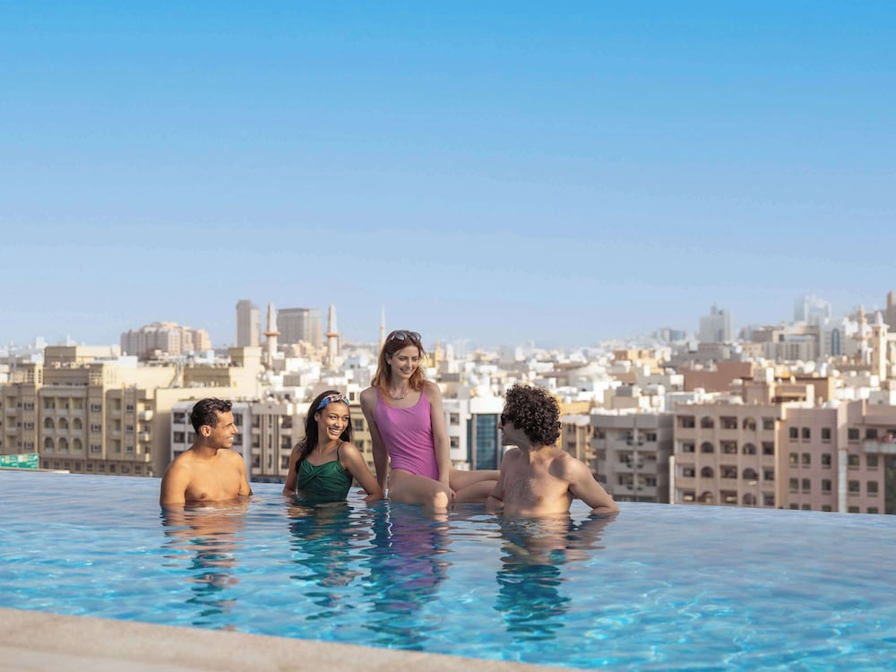 Mercure Dubai Deira 20