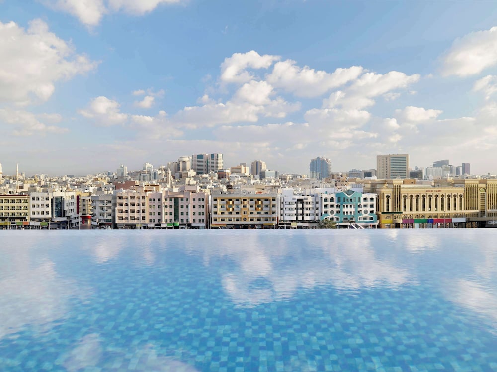 Mercure Dubai Deira 21