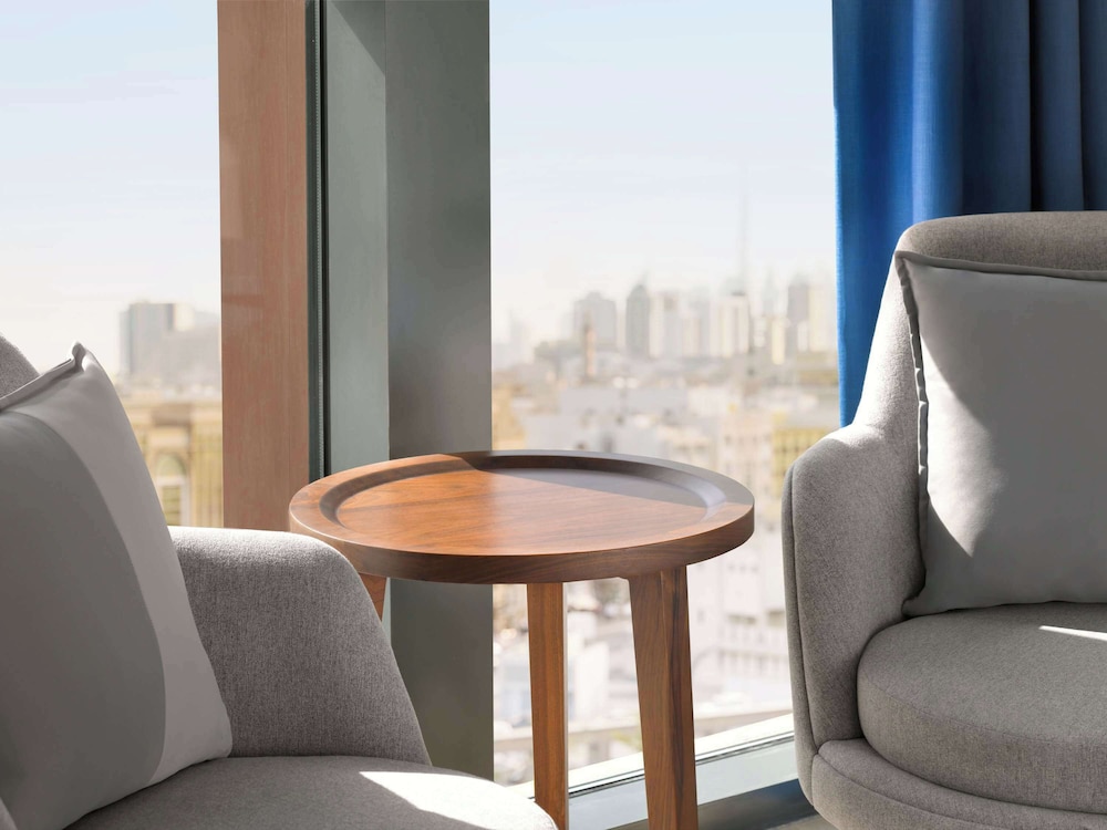 Mercure Dubai Deira 12