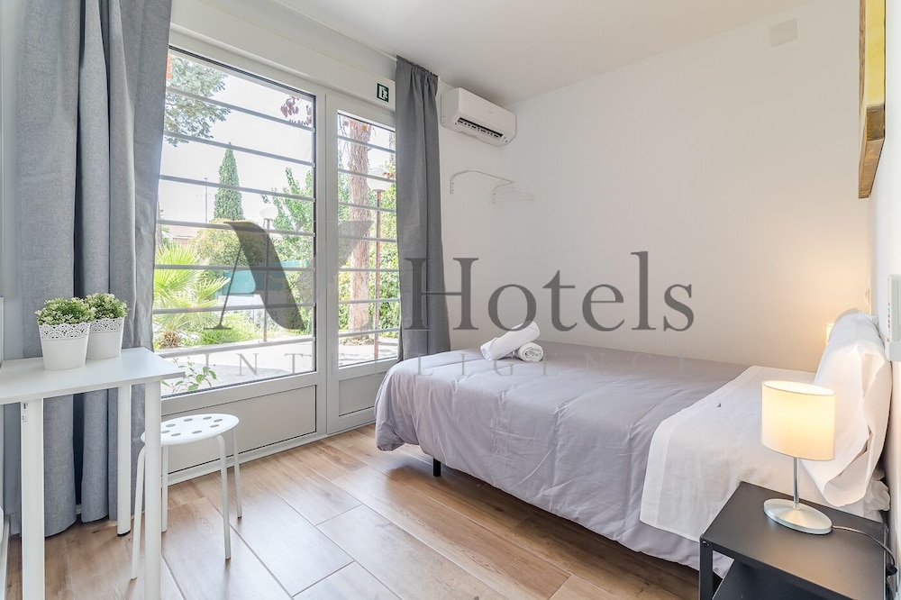 A&Z Joaquin Pol - Auto check-in property 3