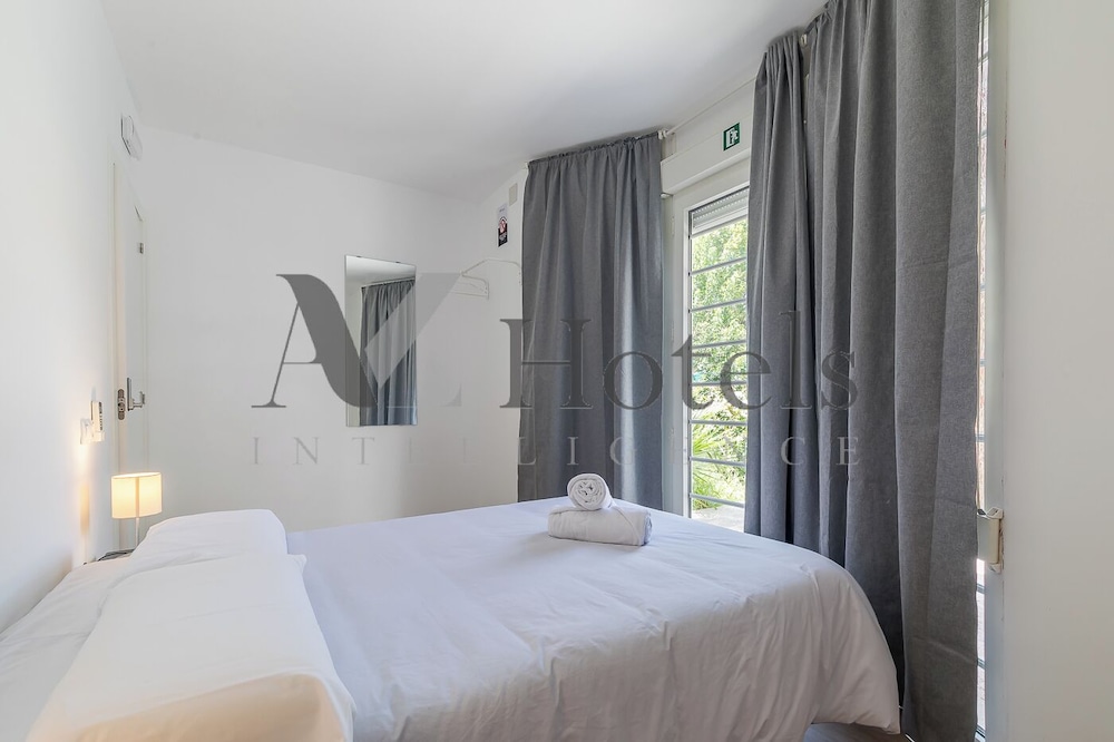 A&Z Joaquin Pol - Auto check-in property 4