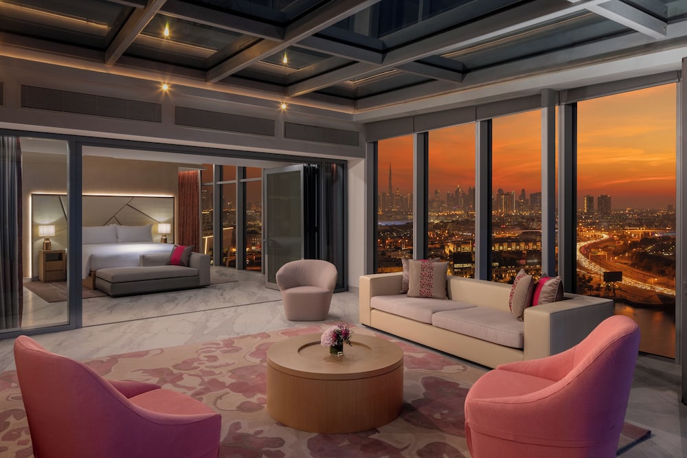 Hilton Dubai Creek Residences 24