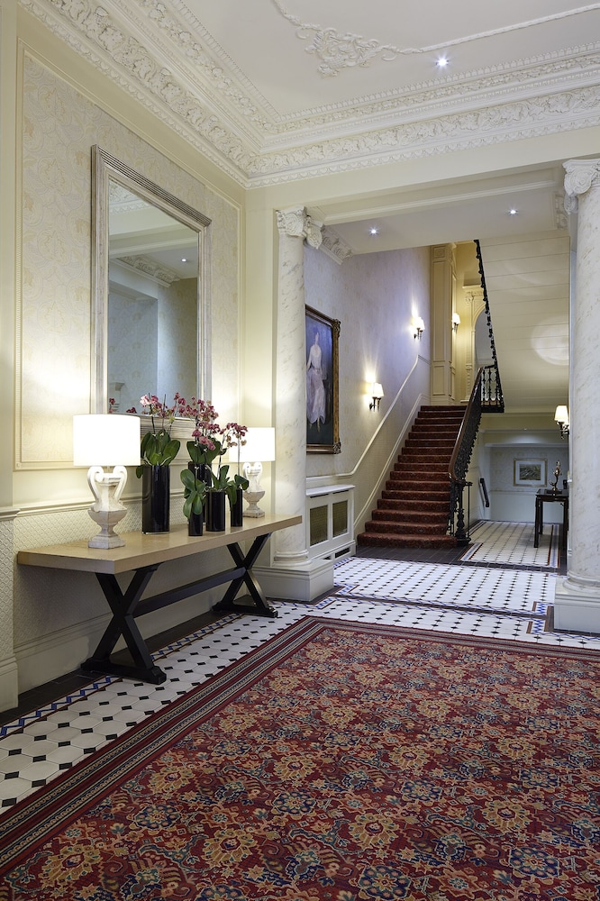 Cheval Hyde Park Gate 2