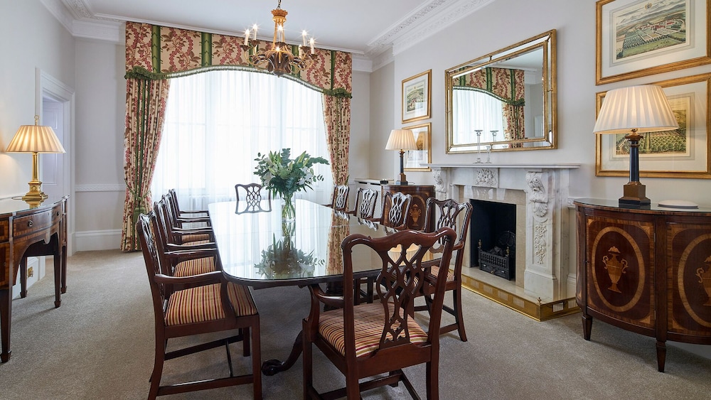 Cheval Hyde Park Gate 19