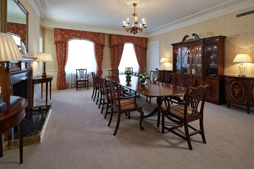 Cheval Hyde Park Gate 17