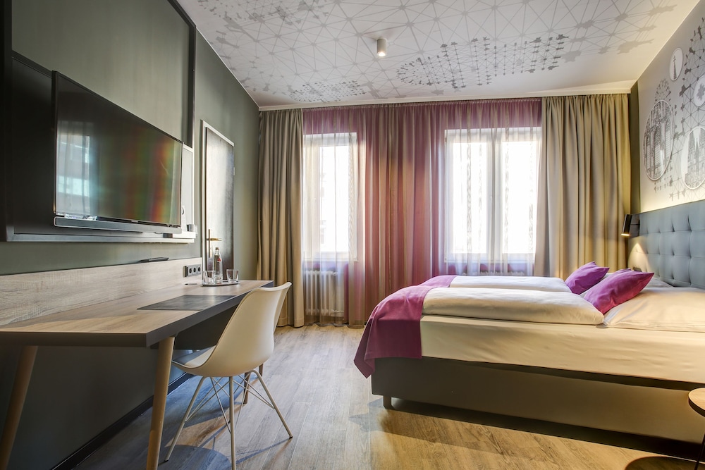 Central Hotel am Dom - Köln City 7
