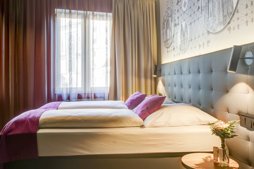 Central Hotel am Dom - Köln City 5