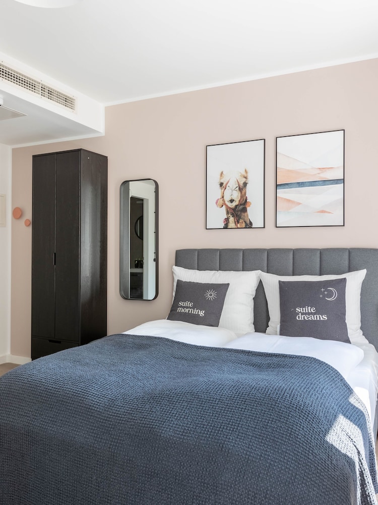 Limehome Berlin Luise Henriette Strasse 6