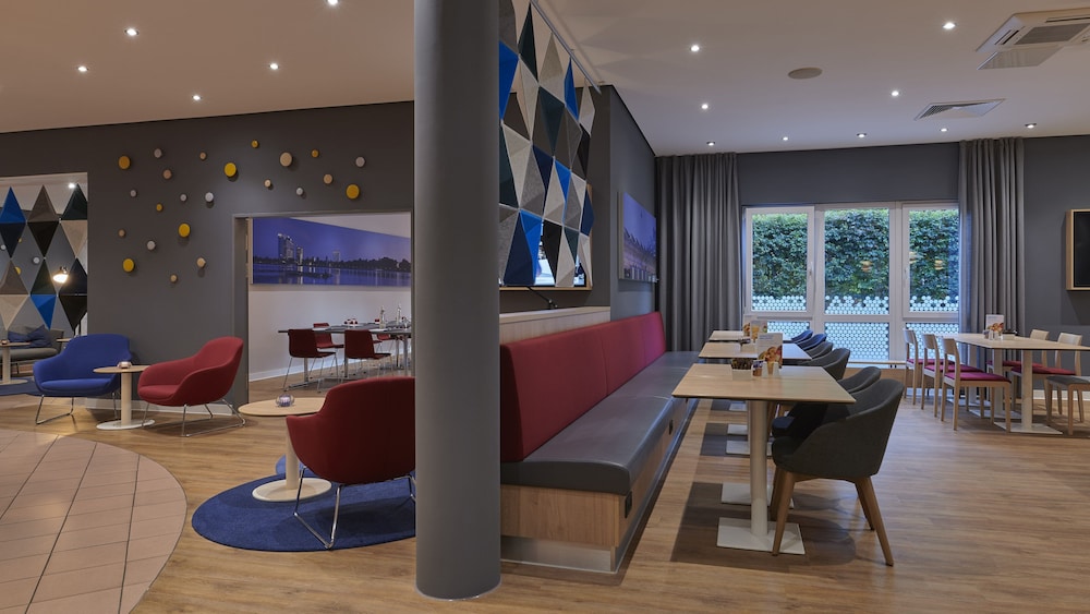 Holiday Inn Express Cologne - Troisdorf 16