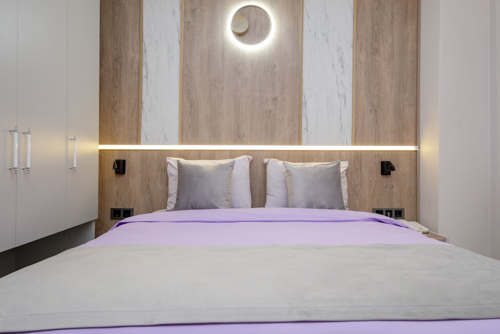 Lavender Hotel 18